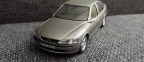 Opel Vectra 1:43 - 4