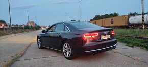 Audi A8 4.2FSI Quattro - 4