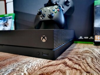 Xbox One X 1TB - 4