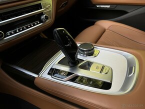 BMW 7, 730d xDrive (4x4) - 4