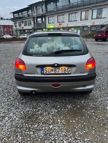 Peugeot 206 1.1 44kw Hatchback Benzín Manuál PLNE POJAZDNÉ - 4