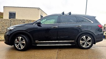 Kia Sorento - 4