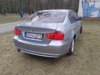 BMW e 90 lci 316i  rv2011 - 4