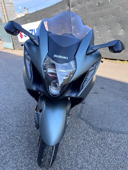 Suzuki Hayabusa GSX1300R - 4