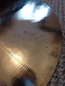 Predám Paiste 2002 Medium 14" Hi-Hat činel - 4