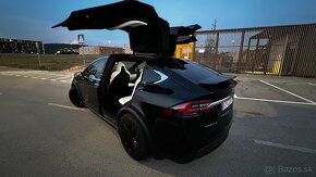 Tesla model X75D - 4