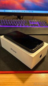 iPhone XR 64 - 4