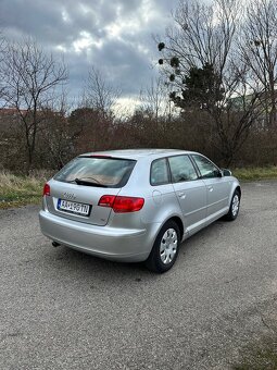 Audi A3 8P 1.6 - 4