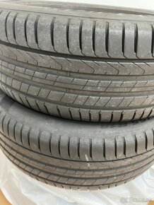 Pirelli 225/55 r18 - 4