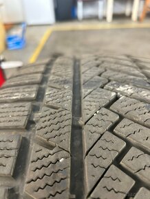 Predám 245/45r18 zimné continental - 4