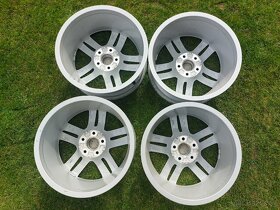 č.21. R17 SKODA 5x1112 ET42 - 4