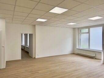 Obchodný/ Administratívny priestor, 112,60m2, ul. Údernícka - 4