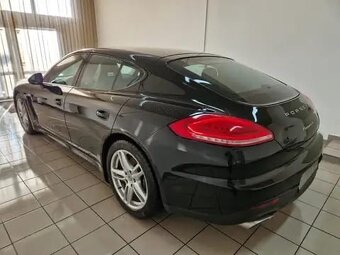 Porsche panamera - 4