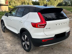 VOLVO XC40 MOMENTUM D3 AUTOMAT - 4