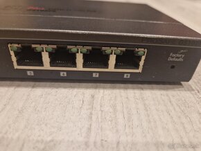 TP-LINK TL-SG108PE, 4 poe port + 4  normal - 4