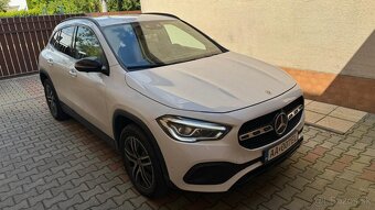 Mercedes-Benz GLA 200 D - 4