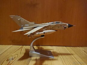 Panavia Tornado GR.1- model letadla 1:72 - 4