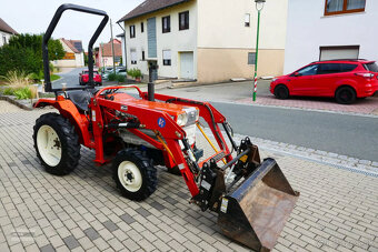 Traktor Kubota L 2002 DT - 4