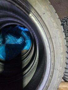 Predám zimné pneumatiky 225/45 R18 - 4