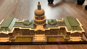 LEGO Architecture 21030 - United States Capitol Building - 4