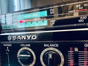 Boombox Sanyo - 4