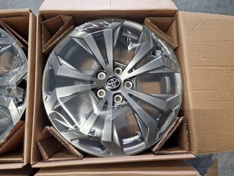 5x114,3 r18 disky elektrony toyota rav 4 kolesa 18 Rav 4 - 4