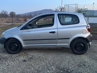 Toyota Yaris 1.0 benzín - 4