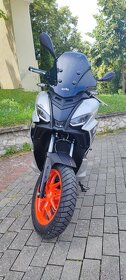 APRILIA SR GT 125 SPORT ABS - 4