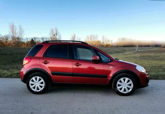 Suzuki SX4  2010 - 4