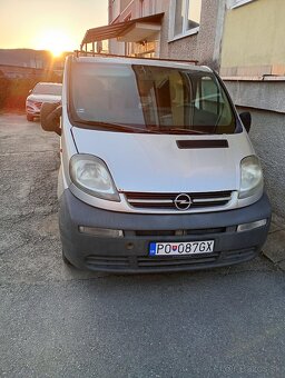 Opel Vivaro 1.9 - 4