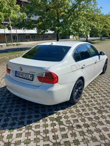 BMW 325 - 4