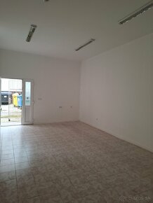 Priestor na prenájom, 36 m2 - 4