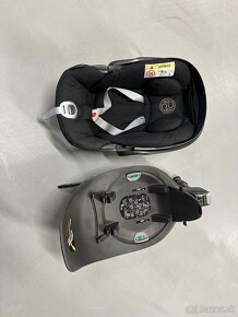 Cybex Cloud Z i-size s otočnou základnou - 4