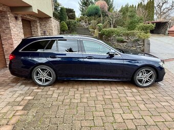 Mercedes Benz E220d AMG line - 4