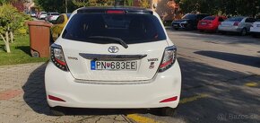 Toyota yaris 1,33 73kw 99ps biela zachovale auto - 4