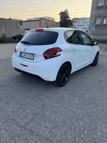 Peugeot 208 1.2 81kW, AUTOMAT, r.v.2016benzin, 73000km. - 4