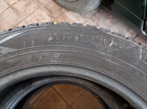 Predám 2ks Zimné pneumatiky WR SUV 225/60 R18 - 4