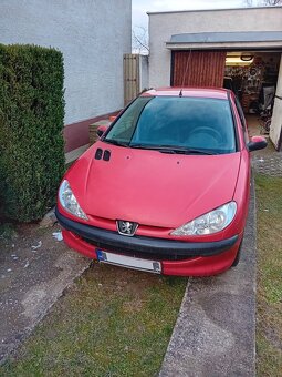 Predám Peugeot 206 1,4 benzín 55kw 2006 l - 4