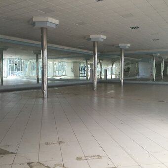 Na prenájom obchodné priestory 1300 m2 Hurbanovo - 4