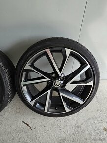 Skoda superb Vega 20" 5x112 - 4