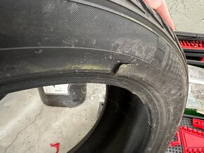 Zimne pneu kumho 245/45 r19 - 4