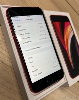 iPhone SE 2020 64GB red - 100% batéria - 4