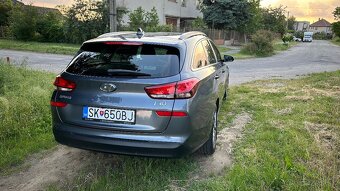 Hyundai i30 1.4 tgdi benzín - 4