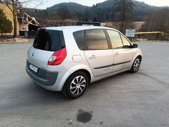 Renault Scénic 1.9 dCi Dynamique AUTOMAT - 4