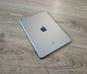 Apple iPad 5 gen 32gb - 4