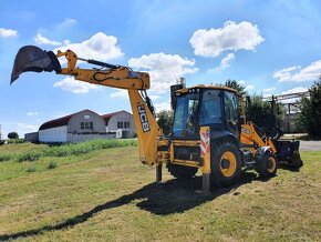 Traktorbager JCB 3CX - 4