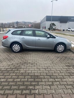 Opel Astra - 4