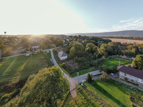 Slnečný a rovinatý pozemok | 1288 m² | Žarnov - 4