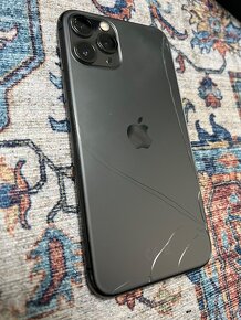 iPhone 11 Pro 256 GB - 4