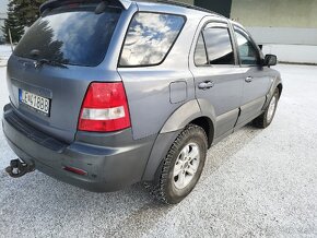 Kia Sorento 2.5 CRDi 4x4 - 4